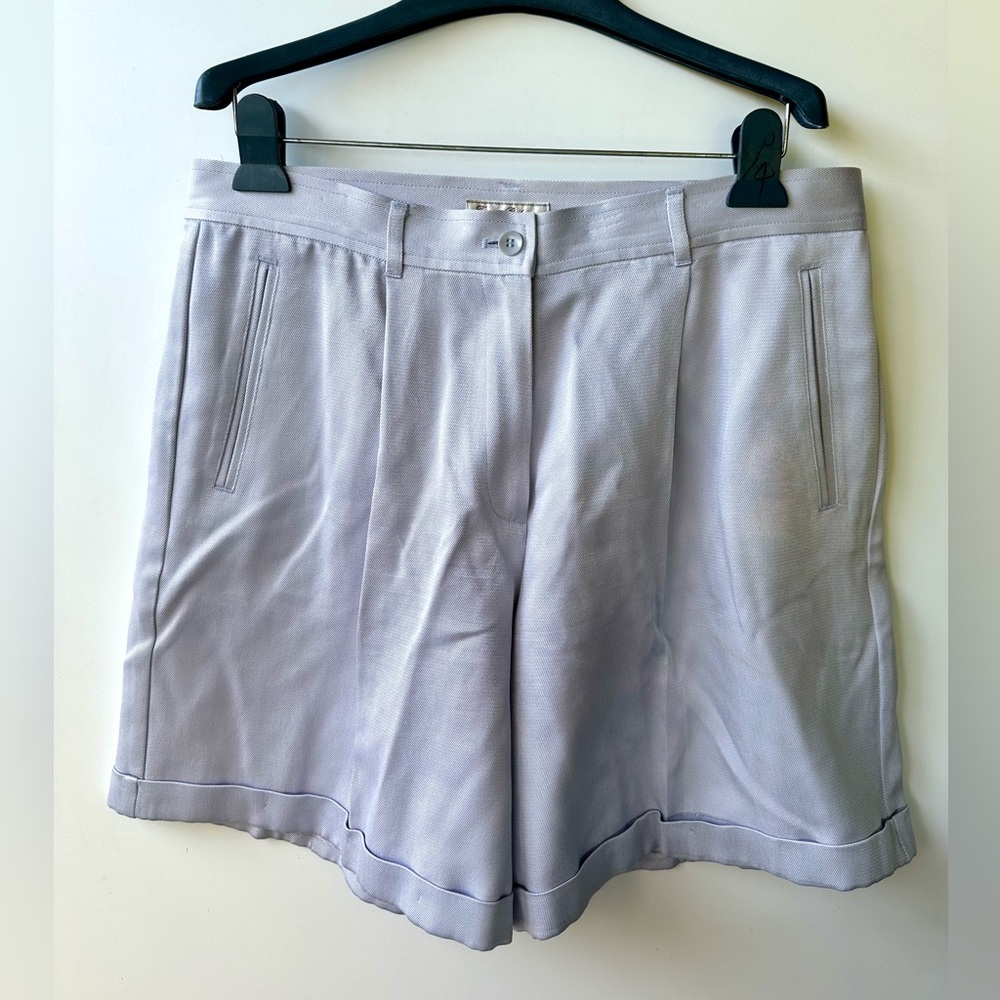 Tommy Bahama Silk Light Lilac- Gray Tailored Shorts, size 12